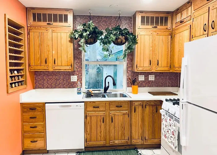 Earthy Hobbit Jungle With Privacy & Serenity Holiday home Wheaton