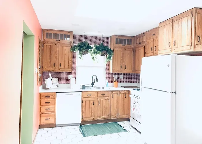 Earthy Hobbit Jungle With Privacy & Serenity * Wheaton