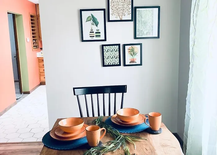 Earthy Hobbit Jungle With Privacy & Serenity Holiday home *